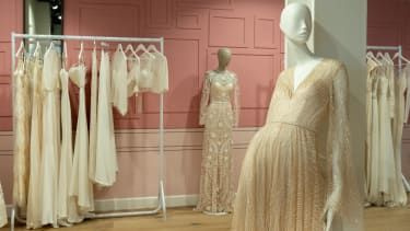 Specjalne wyskakujące okienko Bicester Village zawiera obszar dla nowożeńców