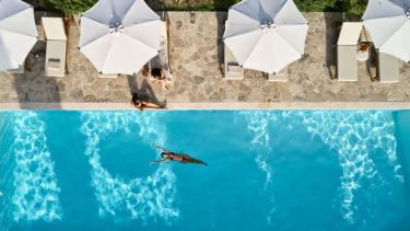 Poolen på Kapsaliana Village Hotel på Kreta