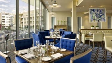 Whittardov popoludňajší čaj v Chelsea Harbour Hotel recenzia