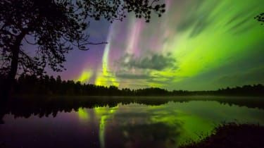 Auroros medžiotojai: šiaurės pašvaistės taku