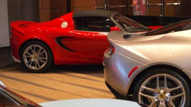 Lotus transportlīdzeklis