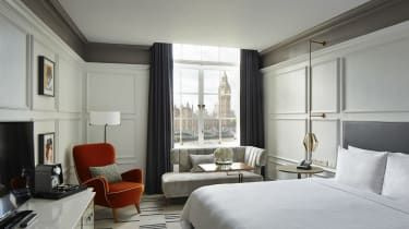 Recenzija London Marriott County: Popoln pri dežju ali sijaju