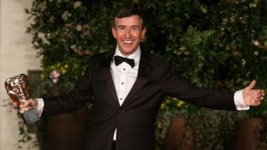 LONDÝN, ANGLICKO – 16. FEBRUÁRA: Steve Coogan sa zúčastňuje oficiálnej večere po udeľovaní filmových cien EE British Academy Film Awards v hoteli Grosvenor House 16. februára 2014 v Londýne, Anglicko.