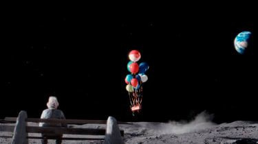 Anuncio de John Lewis lanza anuncio navideño de 'hombre en la luna'