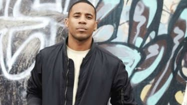 Reggie Yates kliver av från Top of the Pops på grund av en 'fet judisk' kommentar