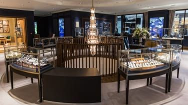 Mappin & Webbs Regent Street-butik får den royale behandling
