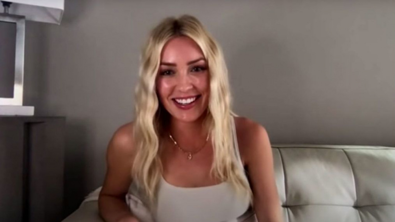 'Bachelor's Cassie Randolph spricht über Colton Underwood Split & Backlash