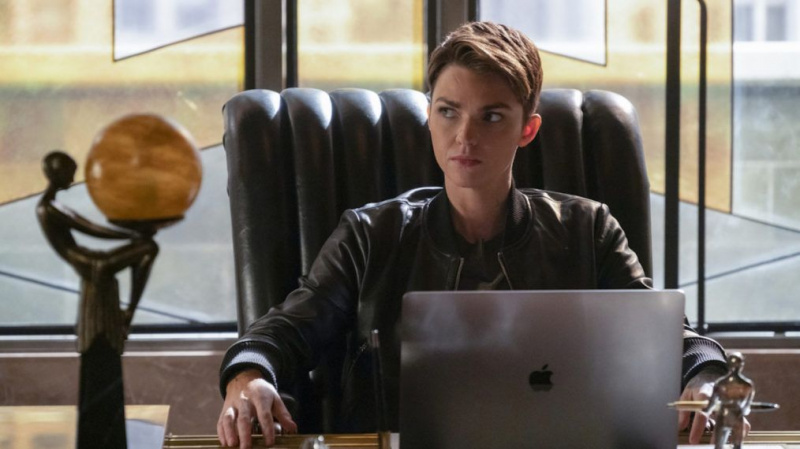 Ruby Rose reaguoja į „Batwoman“, kuriančią Kate Kane: „Aš esu už ją!“