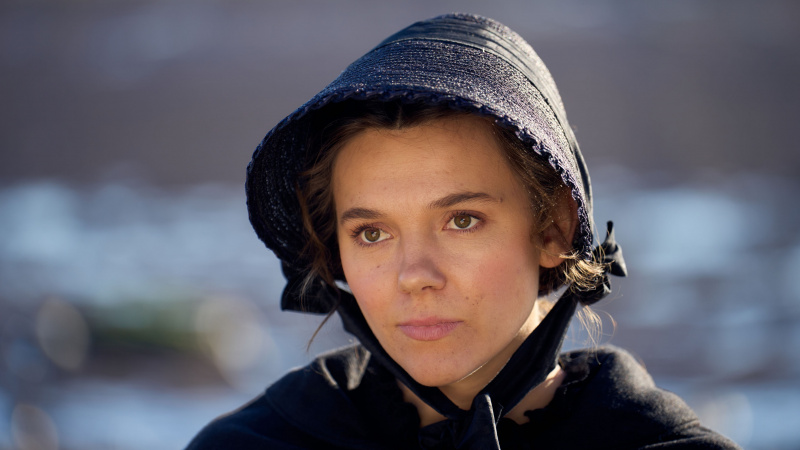   Synnøve Karlsen в черен капак като Cassy in Miss Miss Austen.