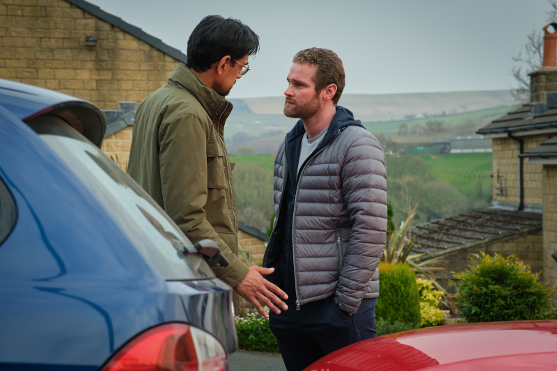   Rob Hepworth ve Faisal, Happy Valley'de komşudur.