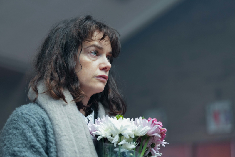   Το The Woman In The Wall στο BBC1 και στο Showtime βλέπει τη Ruth Wilson να παίζει την προβληματική Lorna Brady.