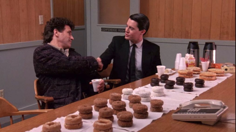 Piloto Twin Peaks Dale Cooper Harry Truman Kyle MacLachlan