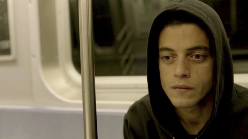 Sr. Robô Rami Malek Elliot Alderson Piloto