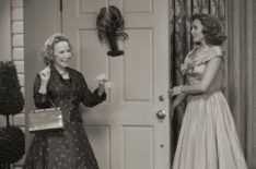 Sitcom Legend Debra Jo Rupp på henne