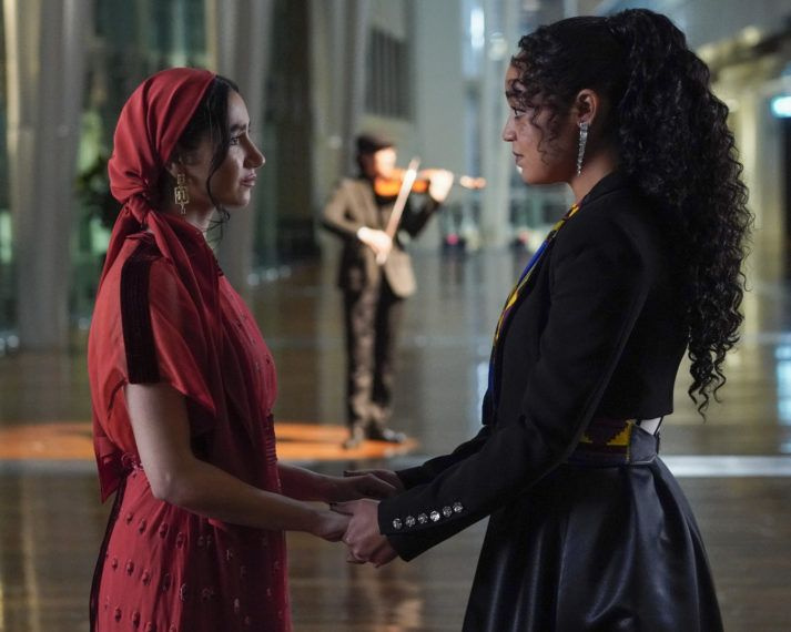 Bold tipo serijos finalas Adena Kat Nikhol Boosheri Aisha Dee