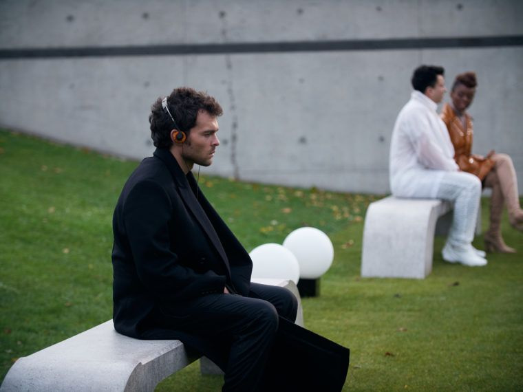 Alden Ehrenreich in Brave New World Folge 7