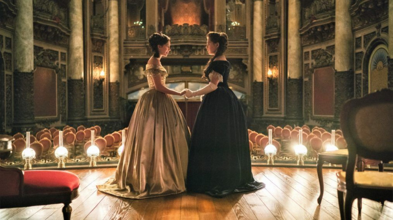 Dickinson Hailee Steinfeld Ella Hunt