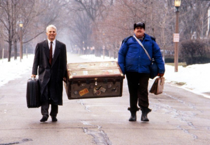lėktuvai traukiniai ir automobiliai steve martin john candy