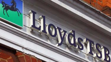 Lloyds zruší 9 000 pracovních míst, protože bankovnictví se přesouvá online