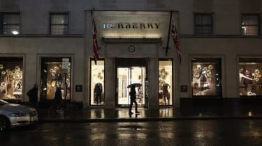 Burberry: la salida a cuadros provoca una crisis de sucesión