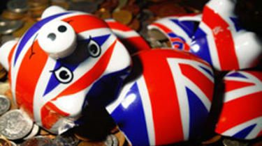 英国の赤字が平時の記録に上がる
