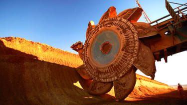 BHP Billiton postaja težji, saj cene ostajajo nizke
