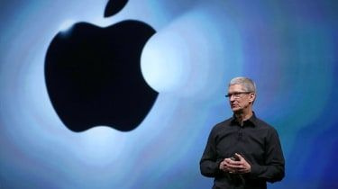 De ce șeful Apple, Tim Cook, a dezvăluit că este gay