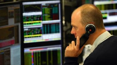 'Triple-threat torsdag' ger handlare paus