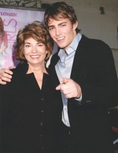 Jonathan Bennett med moren sin.