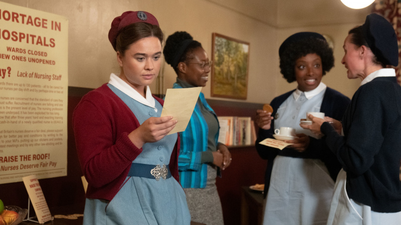   Call the Midwife'ın 13. sezonunda Nancy Corrigan (MEGAN CUSACK), Joyce Highland (RENEE BAILEY)