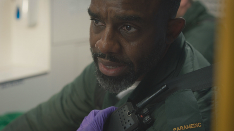   La estrella de Casualty, Charles Venn, como el paramédico Jacob Masters.
