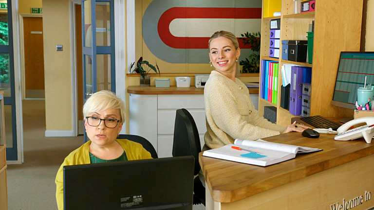   Doktorlar hakkında spoiler, Kirsty Millar, Paige Popplewell