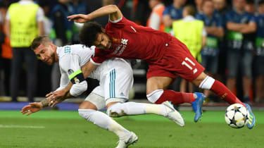Sergio Ramosas atmušė: Mohamedas Salah „pirmas sugriebė mano ranką“