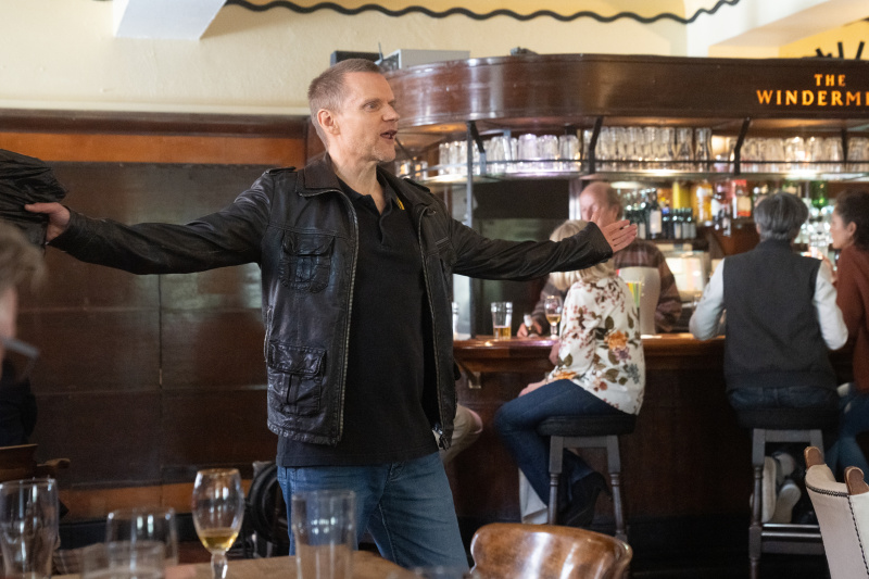   Danny's dad, Dennis, makes a dramatic re-entrance into his son's life.