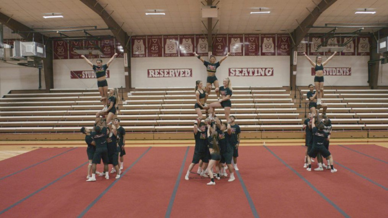 'Cheer' de Netflix es la 'Última oportunidad U' de las porristas competitivas (VIDEO)