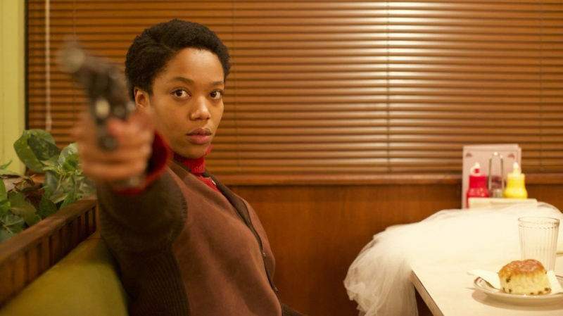Naomi Ackie F *** pasaules gals