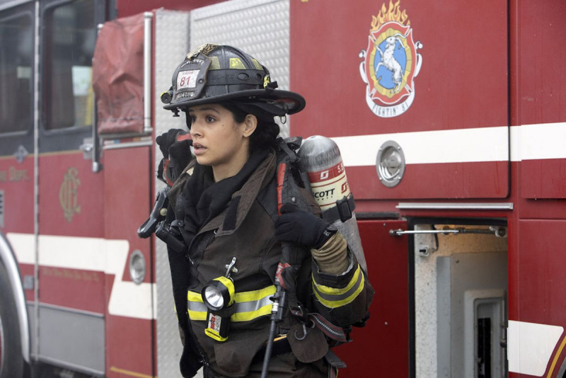 Miranda Rae Mayo Chicago Fire 9 sezonas Stella Kidd