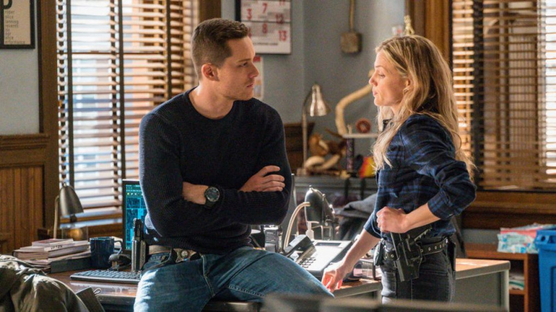 Jesse Lee Soffer Tracy Spiridakos Chicago PD Geheimdienst Halstead Upton