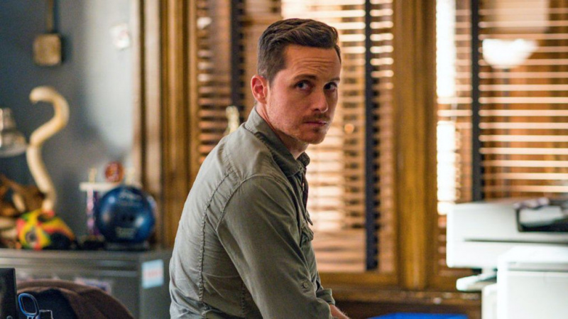 Jesse Lee Soffer Chicago PD Premiär för säsong 8 Jay Halstead
