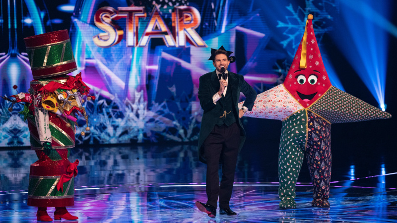   Star ve Cracker, The Masked Singer Noel özel 2024'te Joel Dommett'la sahnede