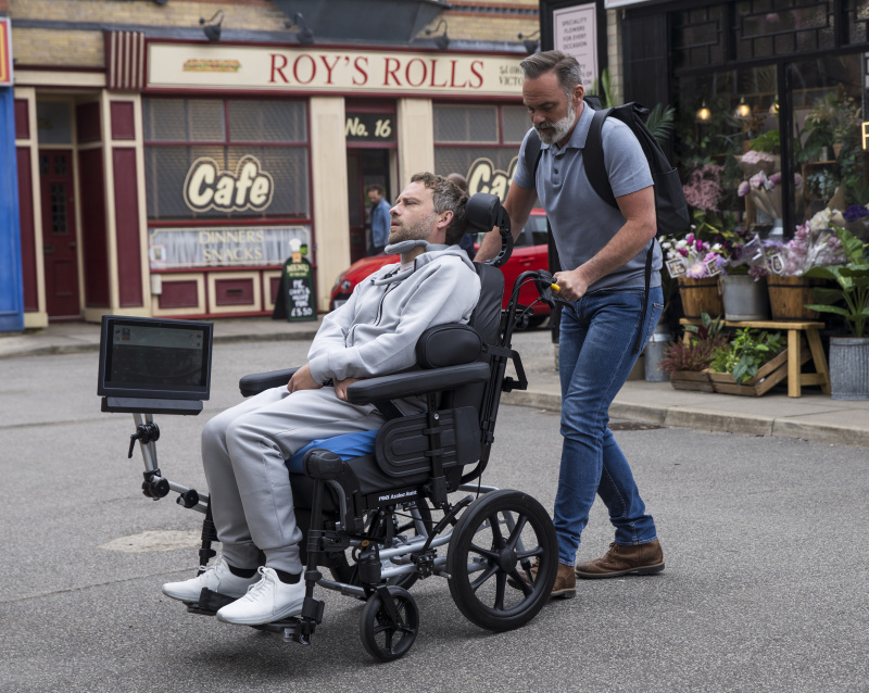Coronation Street의 Peter Ash가 오늘 밤 특별 에피소드에 앞서 감동적인 메시지를 전합니다.