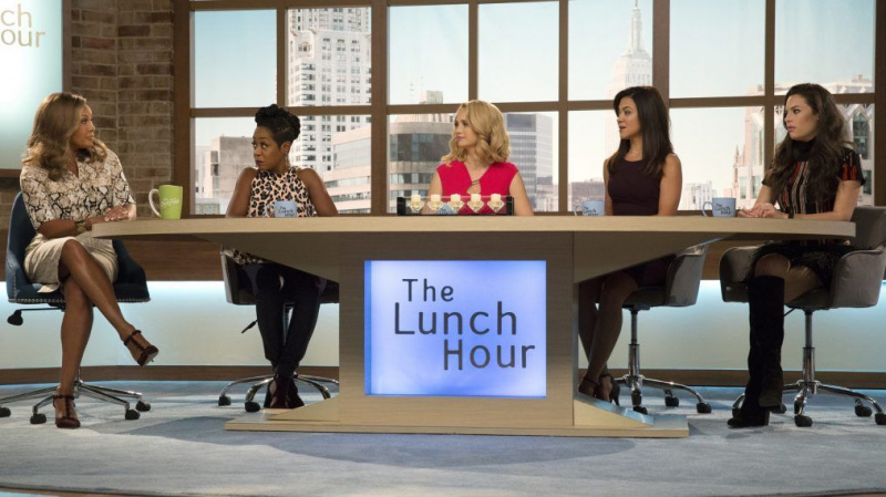 Vanessa Williams Reigns As The Queen of Talk TV on VH1