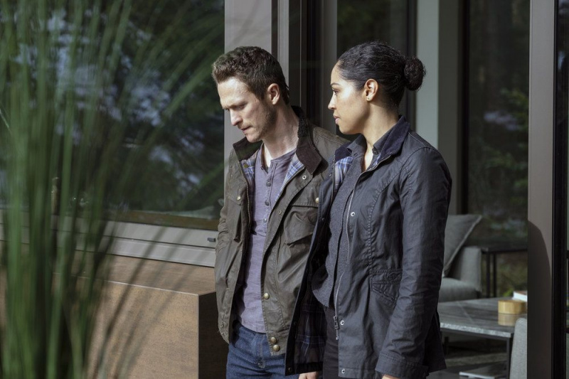 Escombros + Jonathan Tucker + Rian Steele