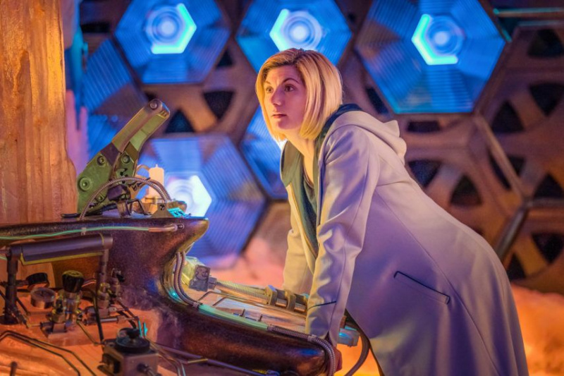 Jodie Whittaker 13e Docteur Who TARDIS