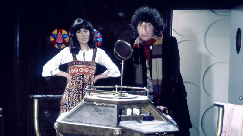   Doctor Who Sarah Jane Smith ja Tohtori, jota näyttelevät Elisabeth Sladen ja Tom Baker
