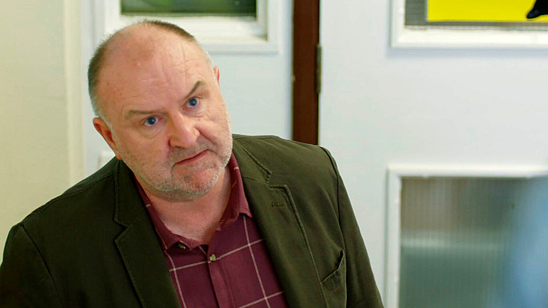  Lääkärit spoilerit, Tim Small