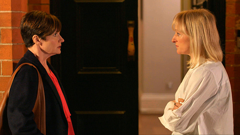   Doctori spoilere, Emma Reid, Michelle Walton