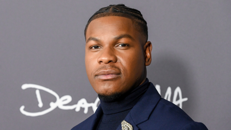   John Boyega fotografado no evento Critics Choice Association Celebration of Cinema & Television: Honoring Black, Latino and AAPI Achievements 2023.