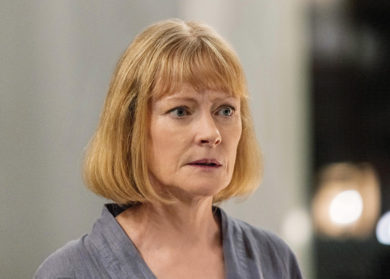   Η Claire Skinner ως Beth Bamford στο επεισόδιο Coma 3