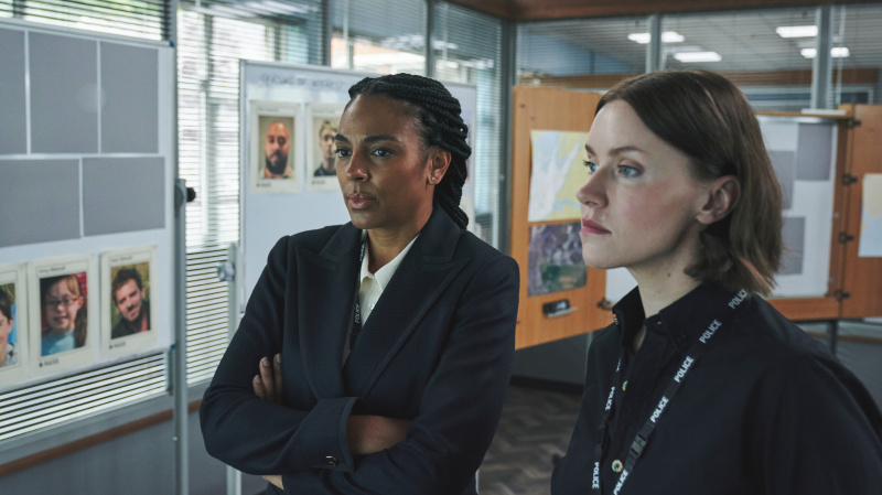   DS Jenn Townsend (Marsha Thomason) και DS Karen Hobson (Erin Shanagher) στην 4η σεζόν The Bay
